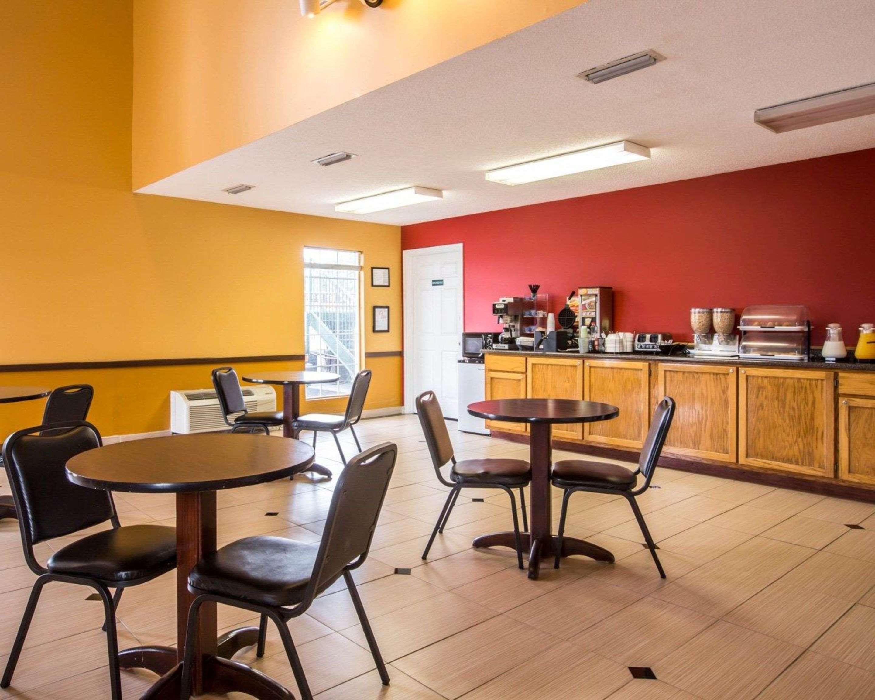 Econo Lodge Eufaula Buitenkant foto