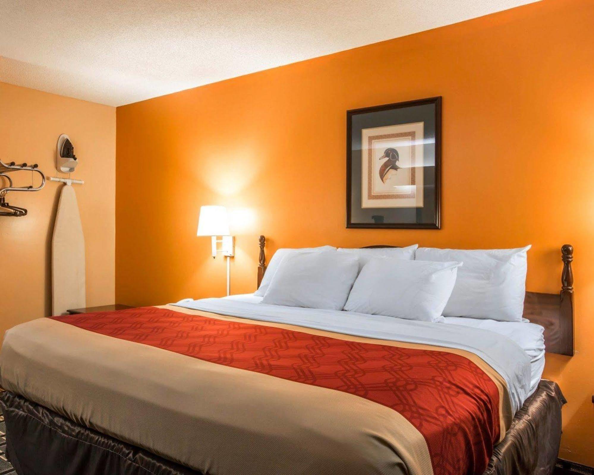Econo Lodge Eufaula Buitenkant foto